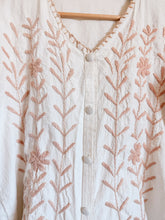 Load image into Gallery viewer, Vintage Cotton Embroidered Blouse