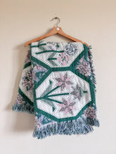 Load image into Gallery viewer, Vintage Botanical Throw Blanket