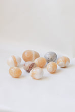 Load image into Gallery viewer, Set of Onyx Eggs