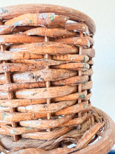 Load image into Gallery viewer, Teacup Basket