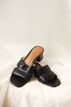 Load image into Gallery viewer, Black Weave Block Heels - Size 7.5