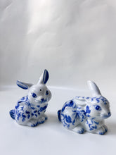 Load image into Gallery viewer, Blue and White Bunny Shakers