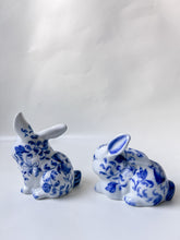 Load image into Gallery viewer, Blue and White Bunny Shakers
