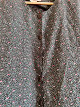 Load image into Gallery viewer, Green Floral Blouse - Size 20W