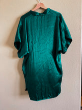 Load image into Gallery viewer, Green Silky Pajama Top - M