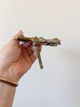 Load image into Gallery viewer, Ornate Brass Easel Frame