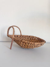 Load image into Gallery viewer, Tear Drop Wicker Basket