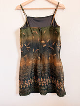 Load image into Gallery viewer, 90s Green Crinkle Dress - Size S/M
