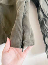 Load image into Gallery viewer, Madewell Ruched Front Top - Size 10