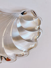 Load image into Gallery viewer, Clear Glass Shell Platter