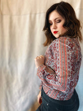 Load image into Gallery viewer, Silk Paisley Button Down - Size Small