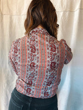 Load image into Gallery viewer, Silk Paisley Button Down - Size Small