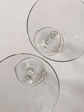 Load image into Gallery viewer, Pair of Zig Zag Martini Glasses