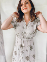 Load image into Gallery viewer, Gray Floral Button Up Maxi - Size Large