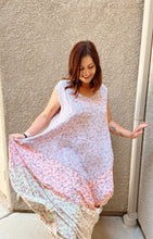 Load image into Gallery viewer, Floral Flowy Maxi Dress - Size L