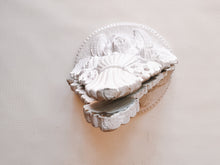 Load image into Gallery viewer, Pair of Ivory Floral Shelves