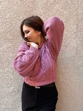 Load image into Gallery viewer, Mauve Cable-Knit Sweater - size M/L