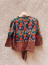 Load image into Gallery viewer, Maeve by Anthropologie Carter Blouse - Size 6