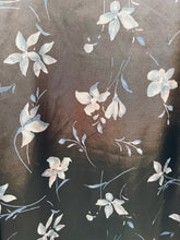 Load image into Gallery viewer, Green Floral Robe - Size S