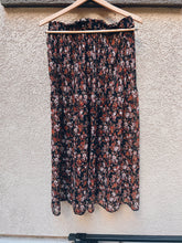 Load image into Gallery viewer, Sheer Floral Maxi Skirt - Size M