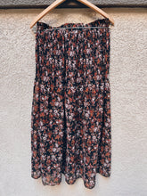 Load image into Gallery viewer, Sheer Floral Maxi Skirt - Size M
