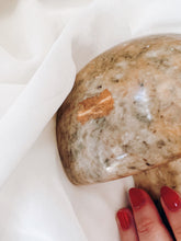 Load image into Gallery viewer, 1960s Alabaster Mushroom Bookends