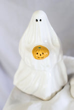 Load image into Gallery viewer, Pair of Vintage Ceramic Ghosts