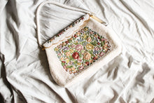 Load image into Gallery viewer, Floral Beaded Bag