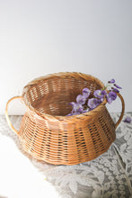 Load image into Gallery viewer, Handled Wicker Basket