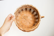 Load image into Gallery viewer, Handled Wicker Basket