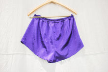 Load image into Gallery viewer, Purple Silk Pajama Set - Size Medium