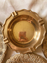 Load image into Gallery viewer, Brass Platter Set