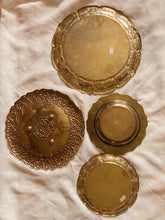 Load image into Gallery viewer, Brass Platter Set