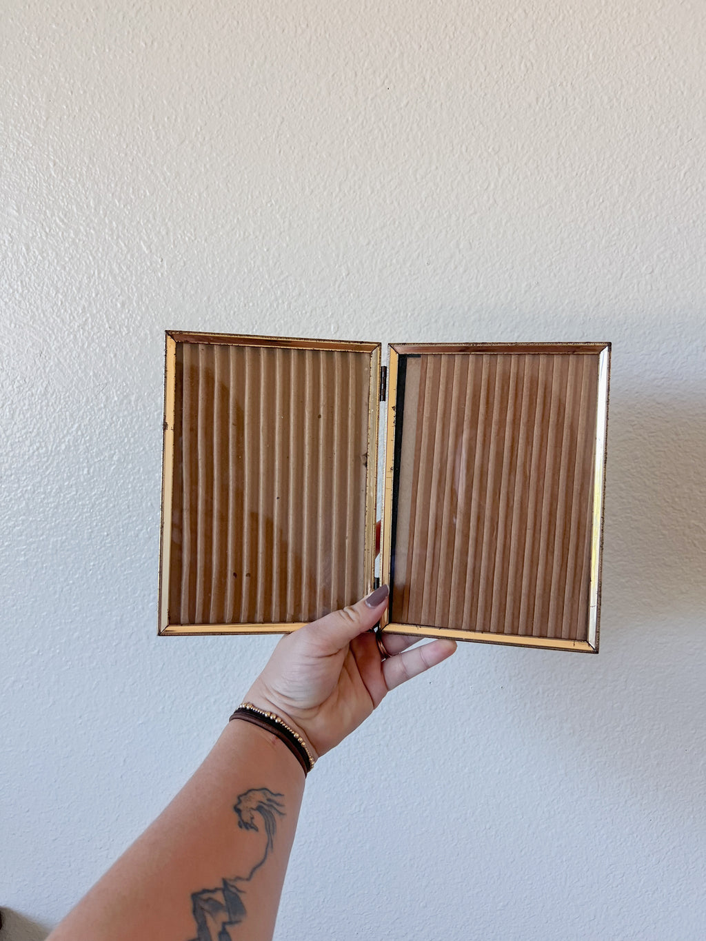 5x7 Hinged Photo Frame