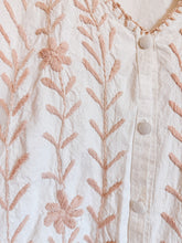 Load image into Gallery viewer, Vintage Cotton Embroidered Blouse

