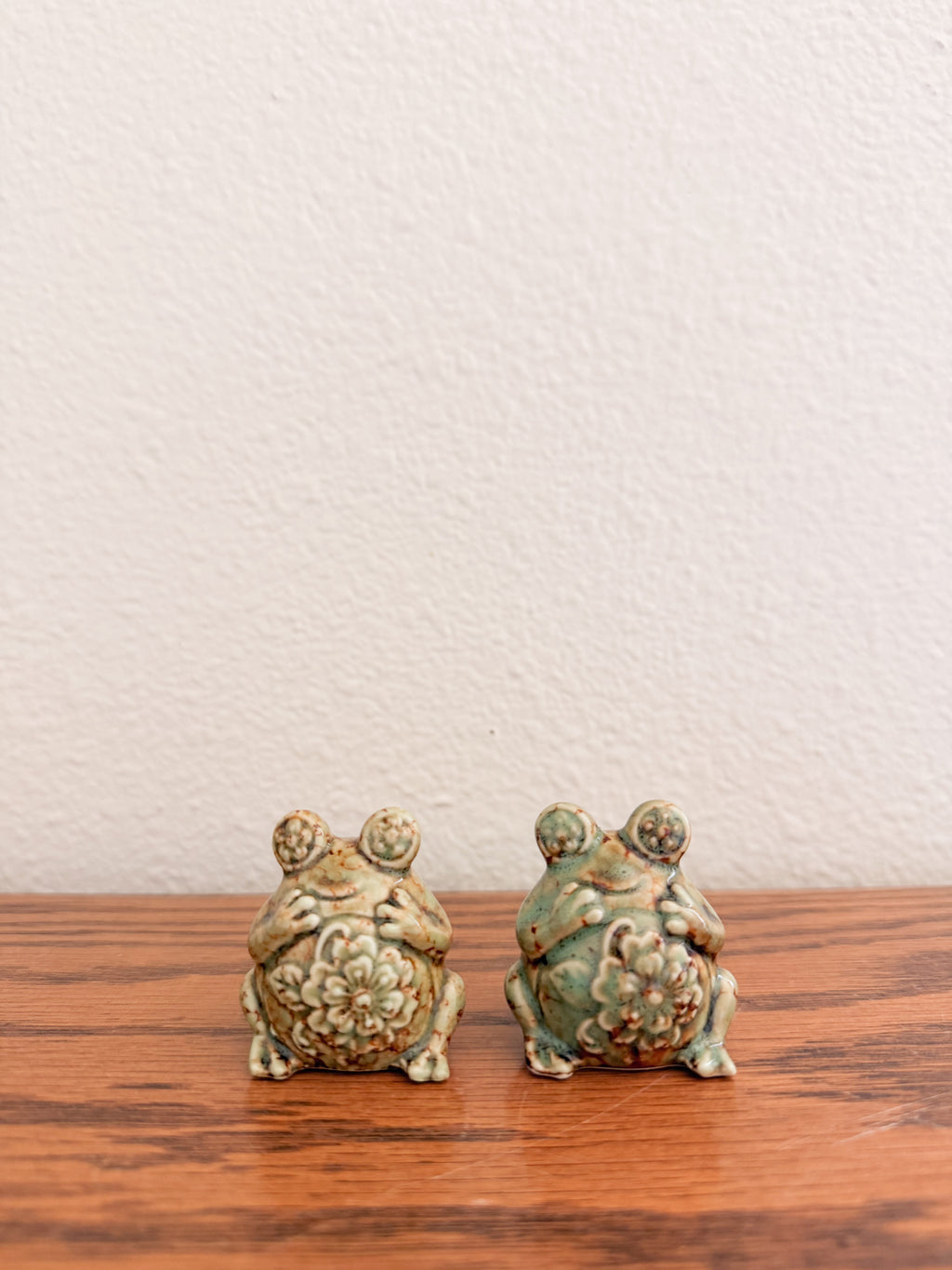 Frog Salt and Pepper Shakers
