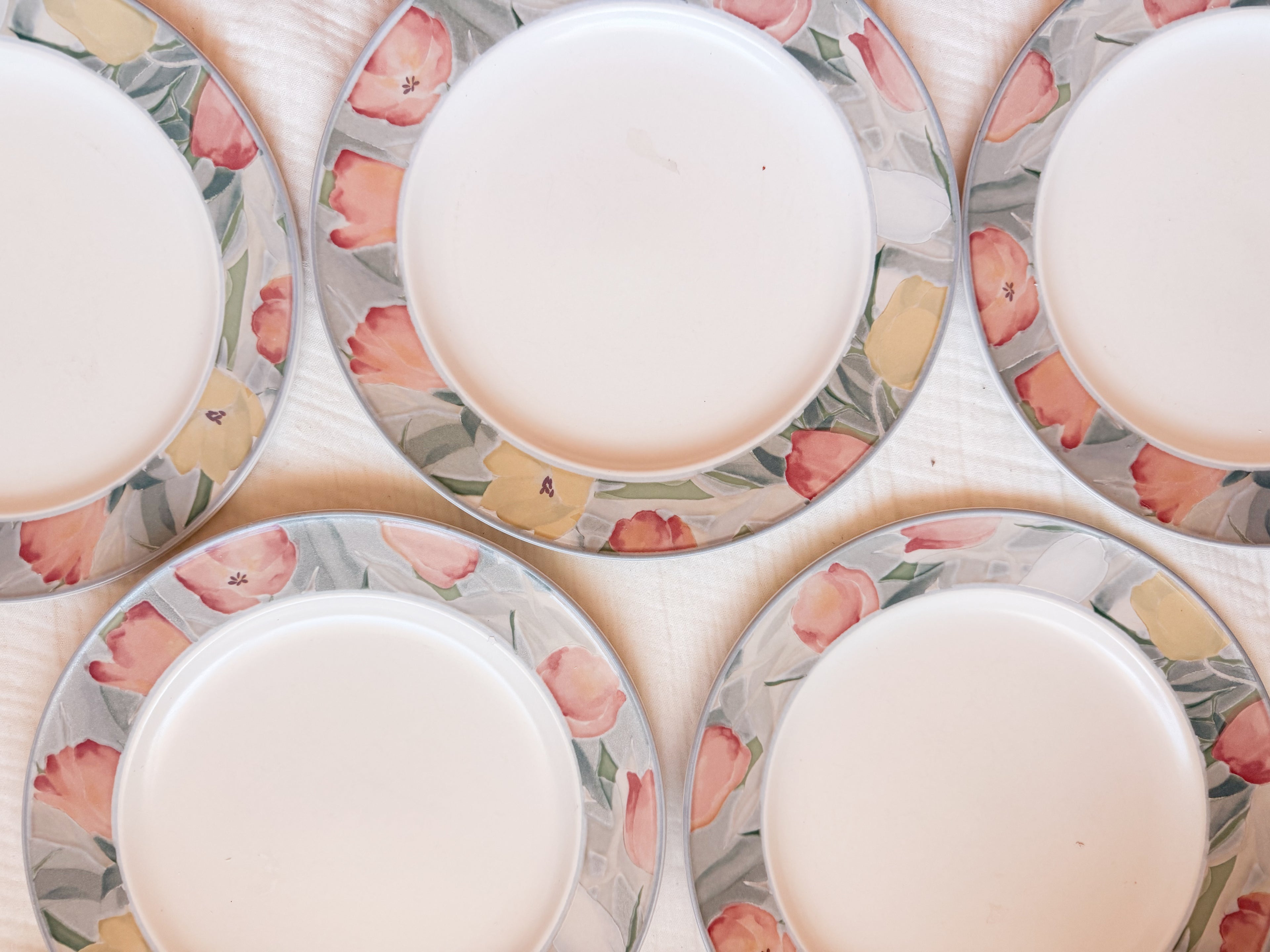 Set of 5 Tulip Plates