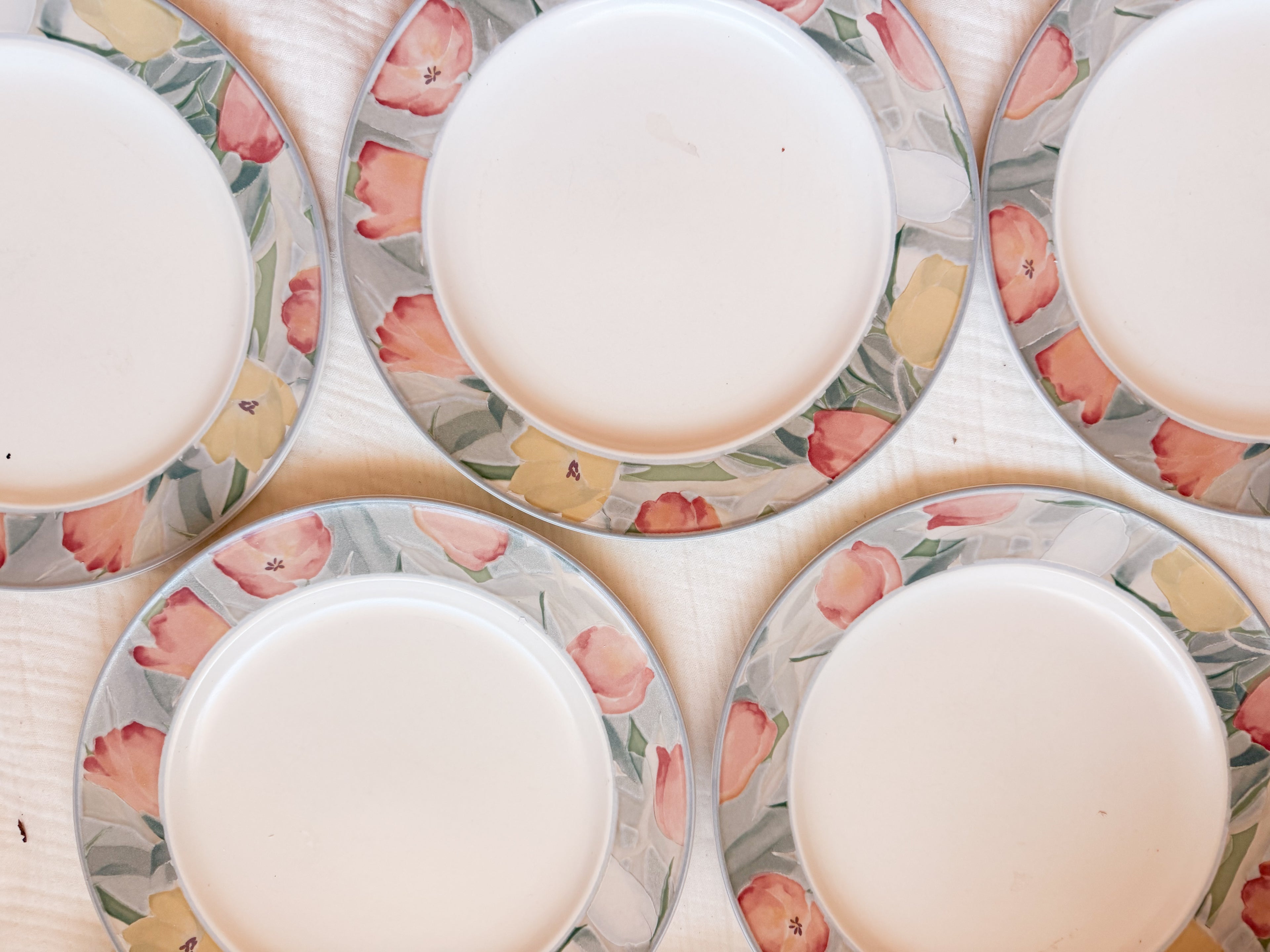 Set of 5 Tulip Plates