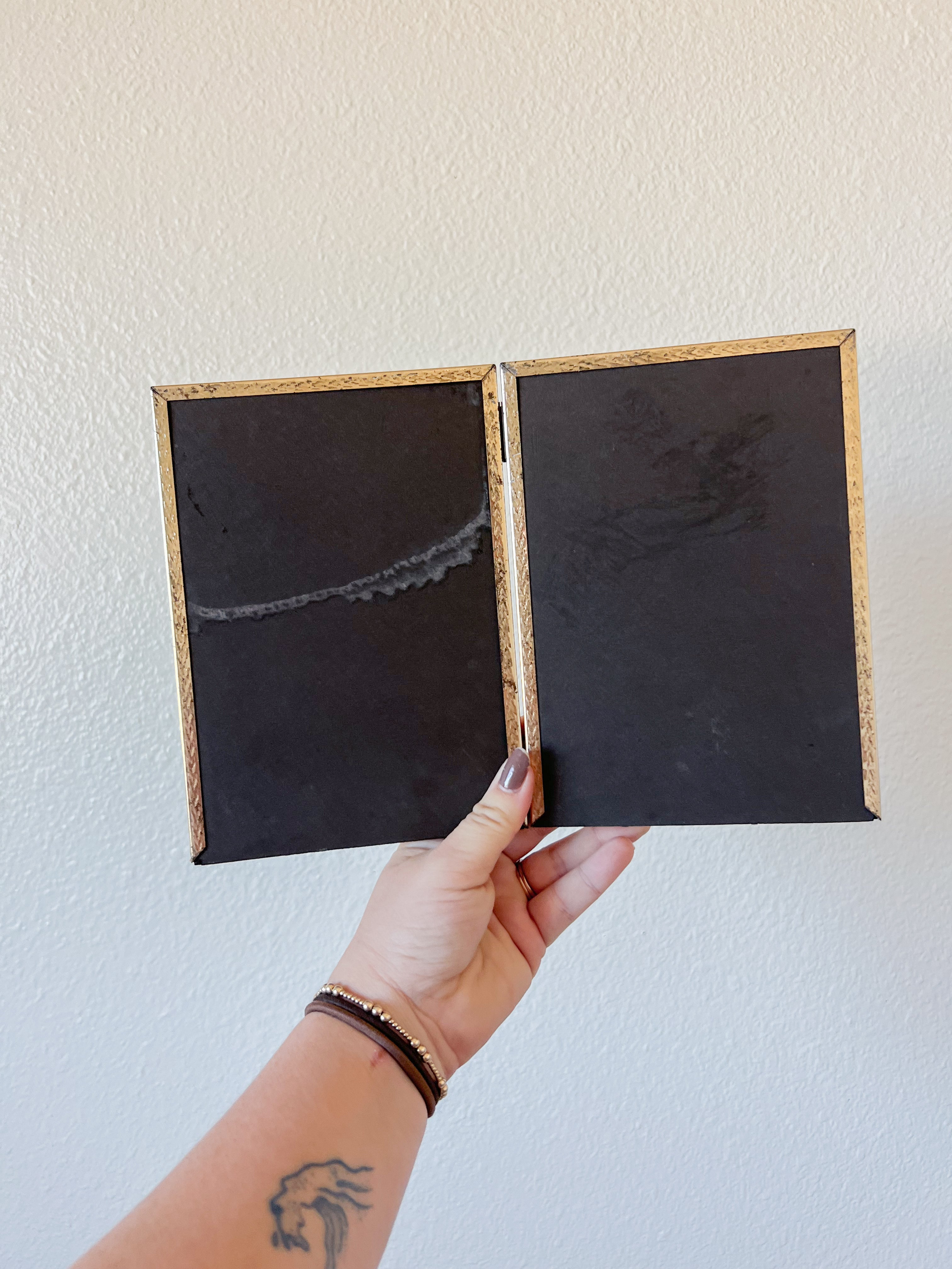 5x7 Hinged Photo Frame