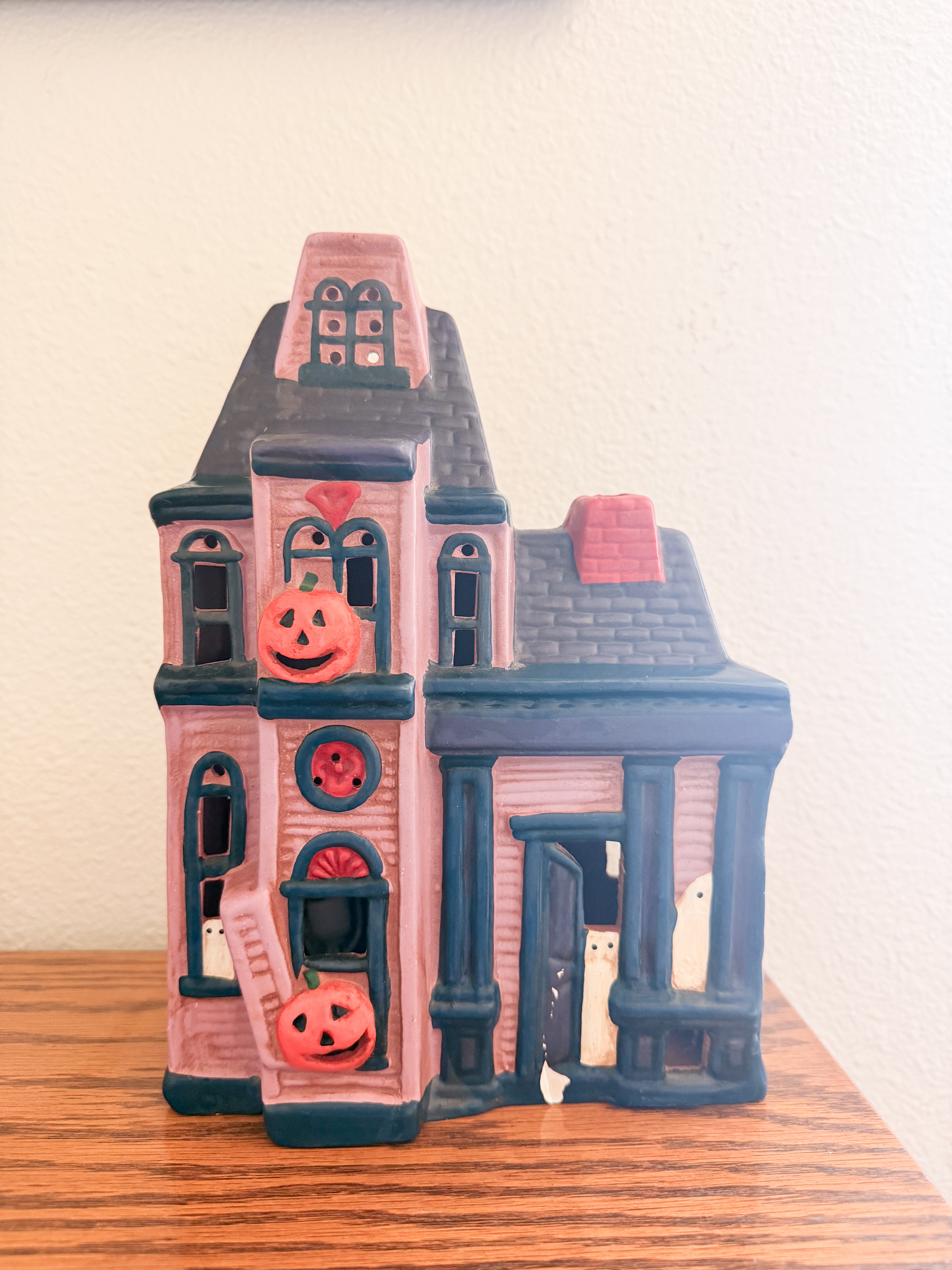 Light Up Ceramic Haunted House