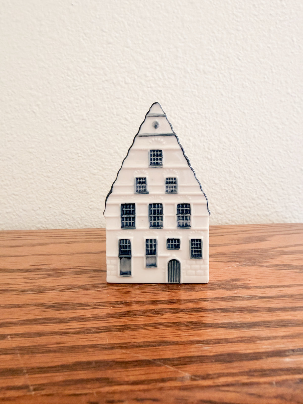 Little Delft Blue House