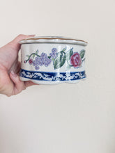 Load image into Gallery viewer, Porcelain Trinket Box
