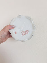 Load image into Gallery viewer, Porcelain Trinket Box
