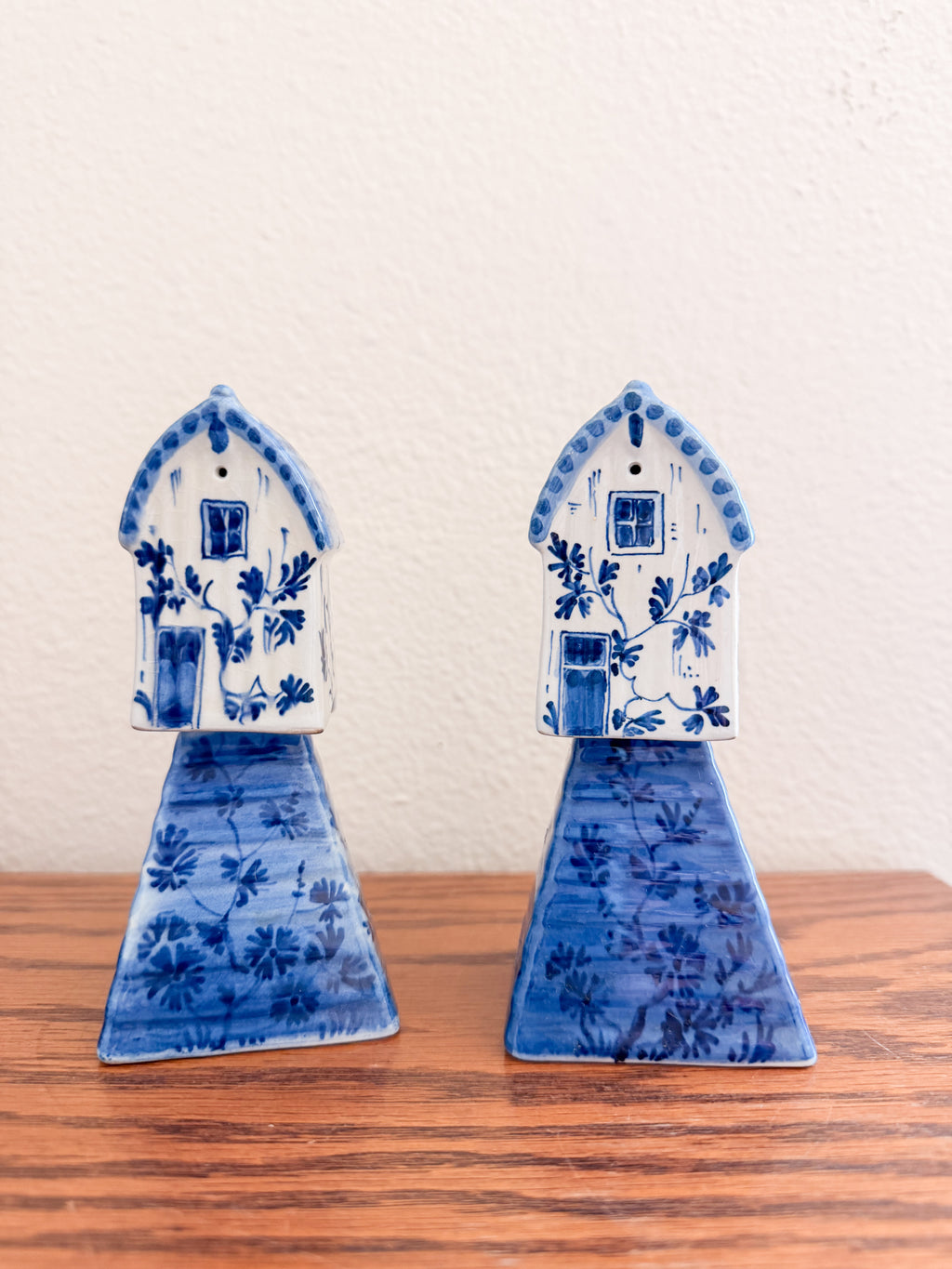 Delft Blue Houses on Stands