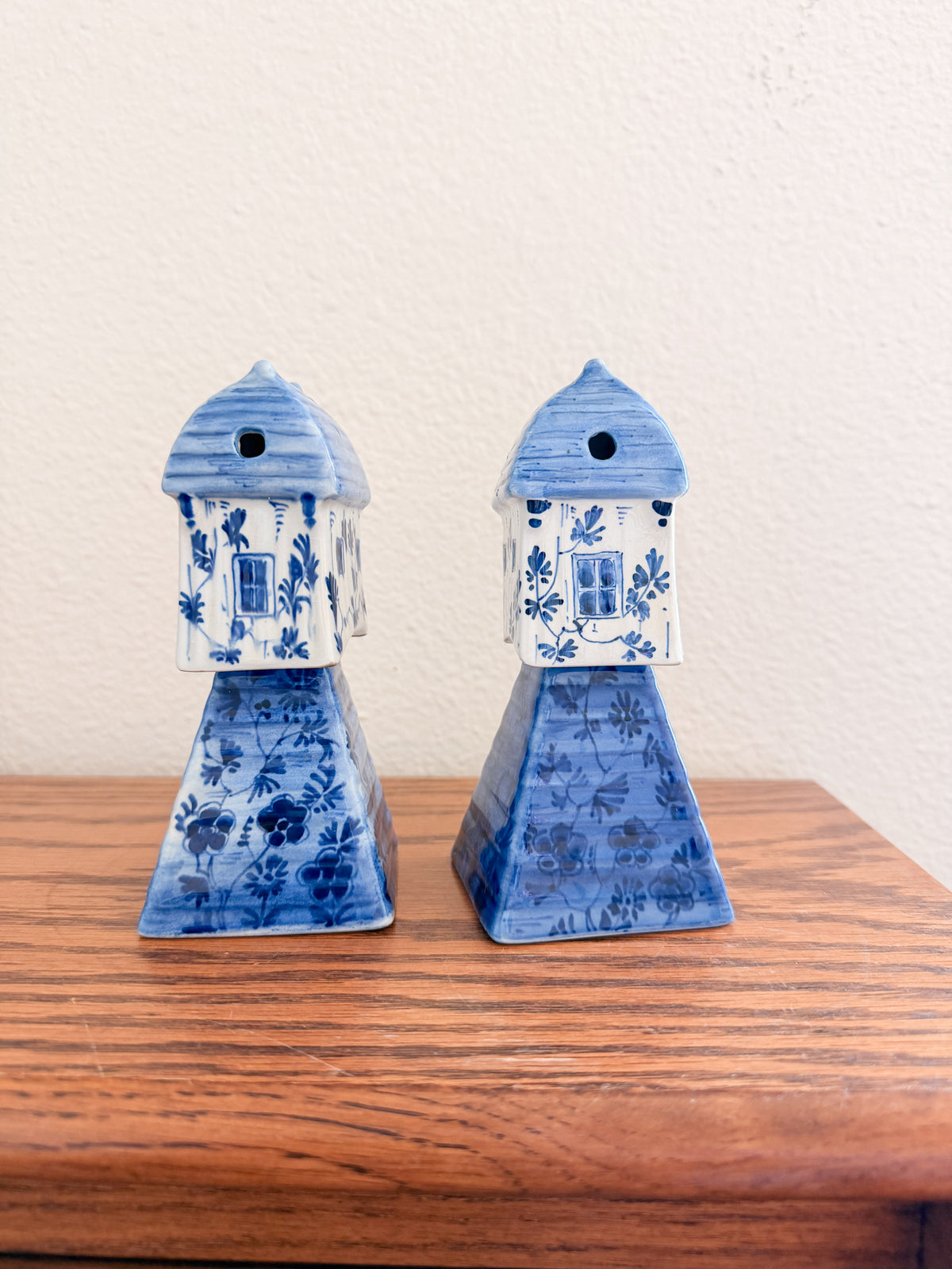 Delft Blue Houses on Stands
