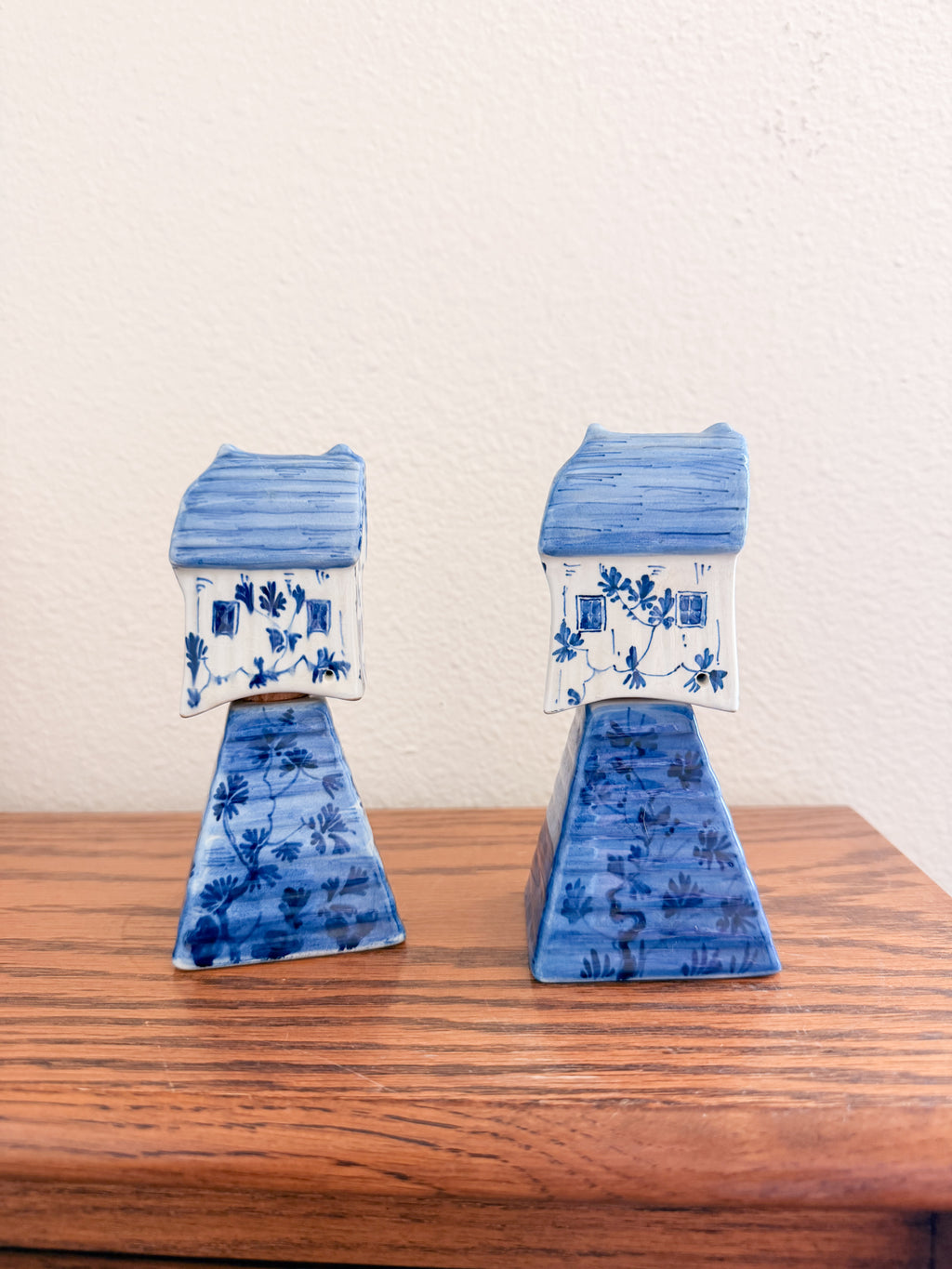 Delft Blue Houses on Stands
