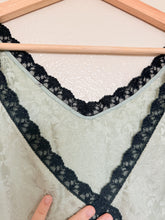 Load image into Gallery viewer, Silky Sage and Black Tank - Size M
