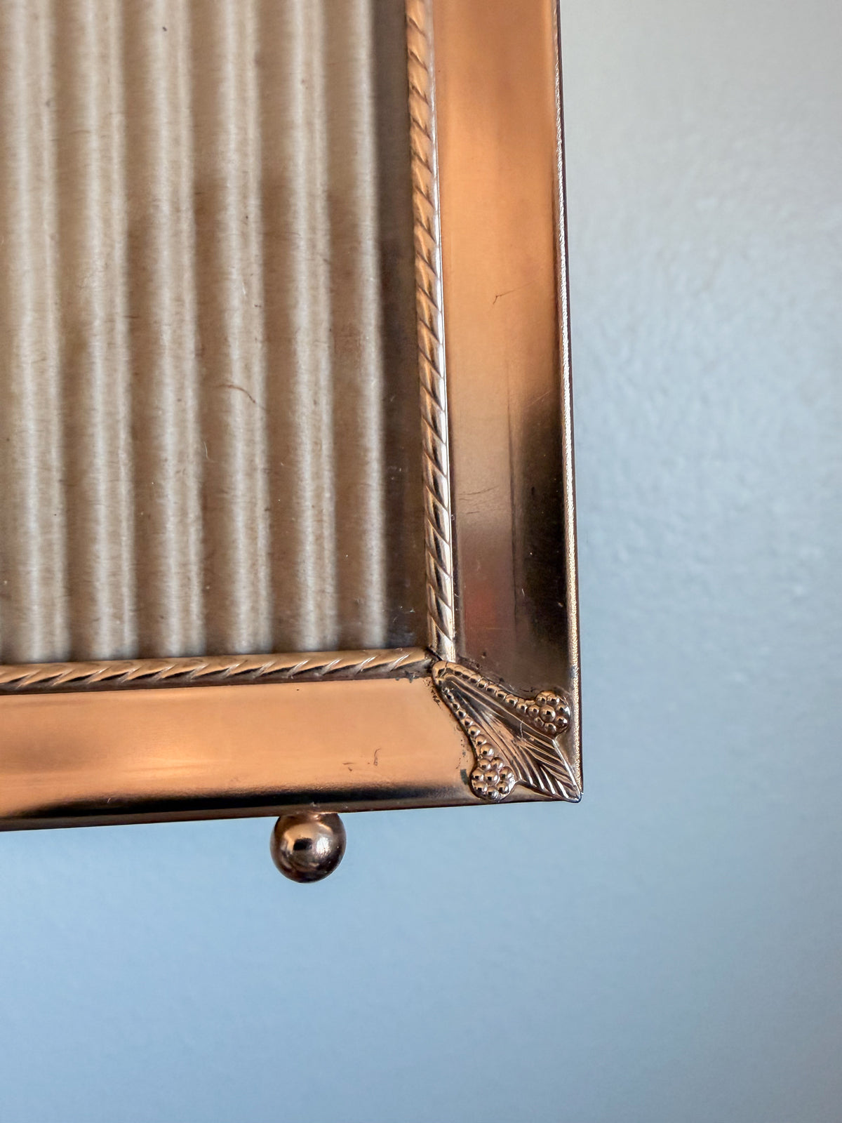 Pedestal 5x7 Photo Frame
