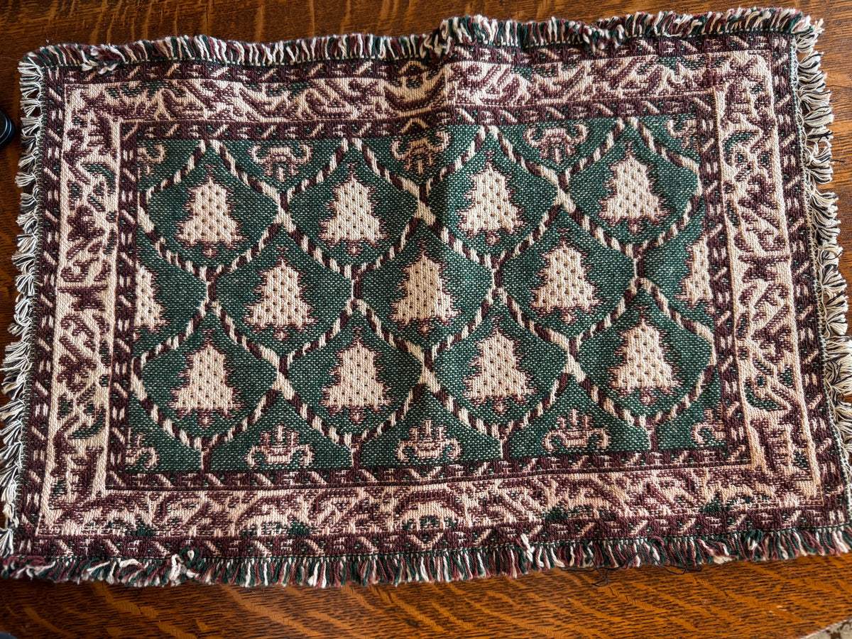 Set of 4 Christmas Tree Placemats