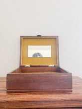Load image into Gallery viewer, Floral Jewelry Box
